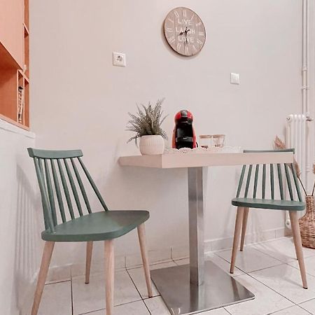 Cute 1Br Apt With Balcony In The Heart Of The City Ateny Zewnętrze zdjęcie