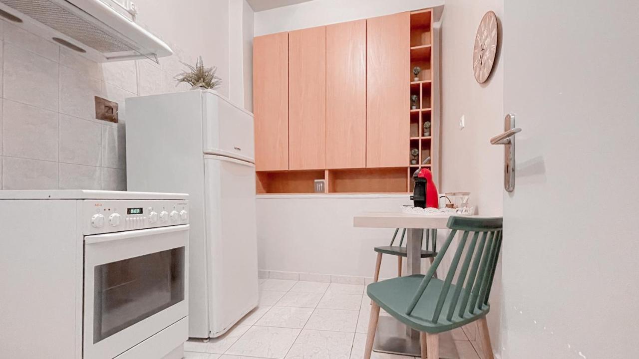 Cute 1Br Apt With Balcony In The Heart Of The City Ateny Zewnętrze zdjęcie